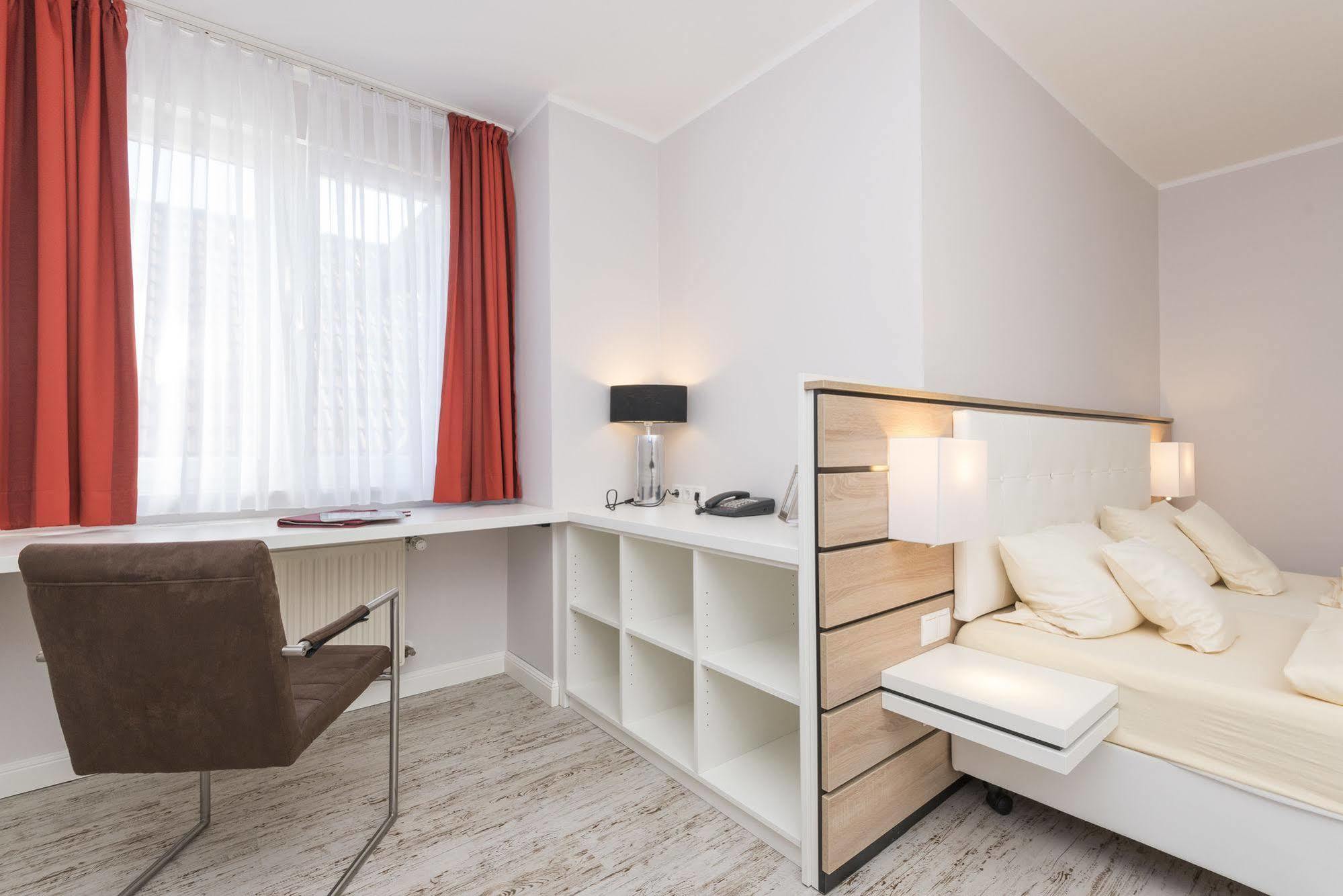 Hotel Tiek Superior Meppen Zewnętrze zdjęcie