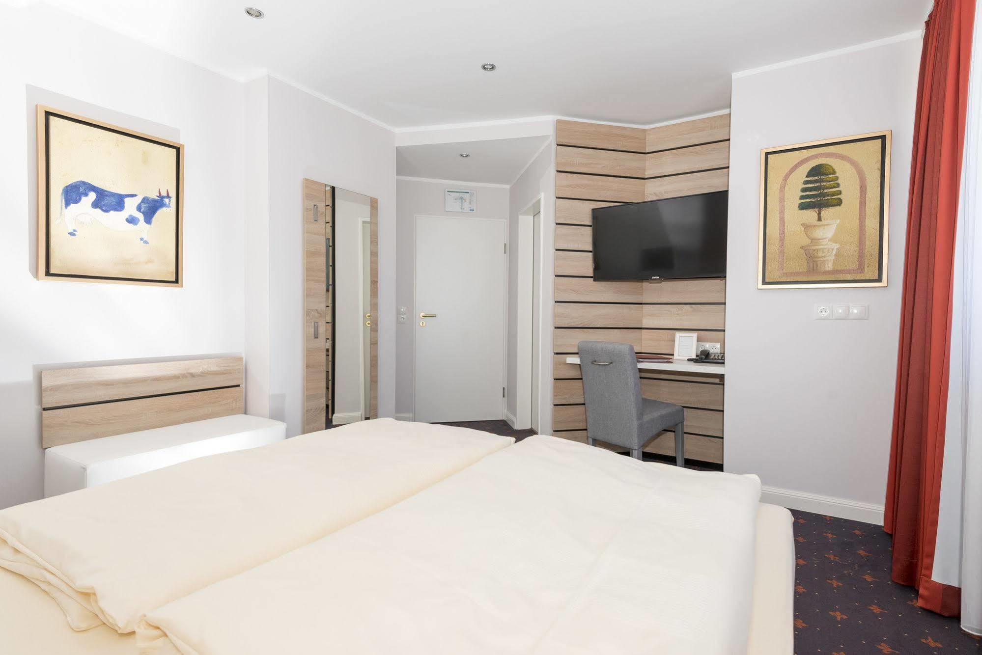 Hotel Tiek Superior Meppen Zewnętrze zdjęcie